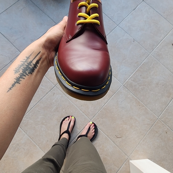 Dr Martens 1461 SMOOTH LEATHER OXFORD SHOES US9 Cherry Red. Unisex. - Picture 10 of 16